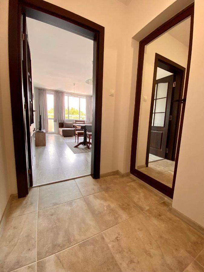 Cozy & Modern 1Br Apart For 4 Guests Next To Medical University & Free Parking Stara Zagora Exterior photo