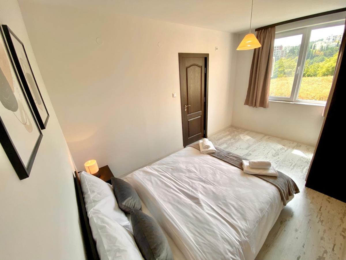 Cozy & Modern 1Br Apart For 4 Guests Next To Medical University & Free Parking Stara Zagora Exterior photo